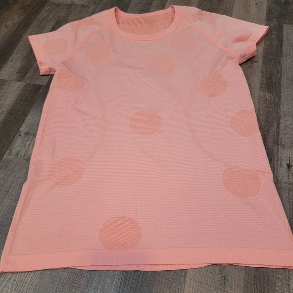 lululemon athletica Tops - Lululemon swiftly tech short sleeve size 12